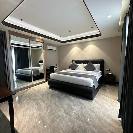 One Euphoria Luxe Hotel Angeles Dış mekan fotoğraf