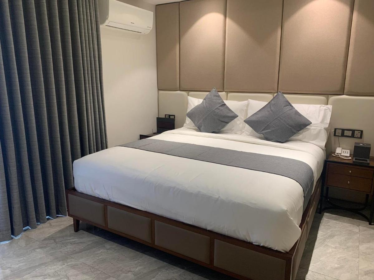 One Euphoria Luxe Hotel Angeles Dış mekan fotoğraf